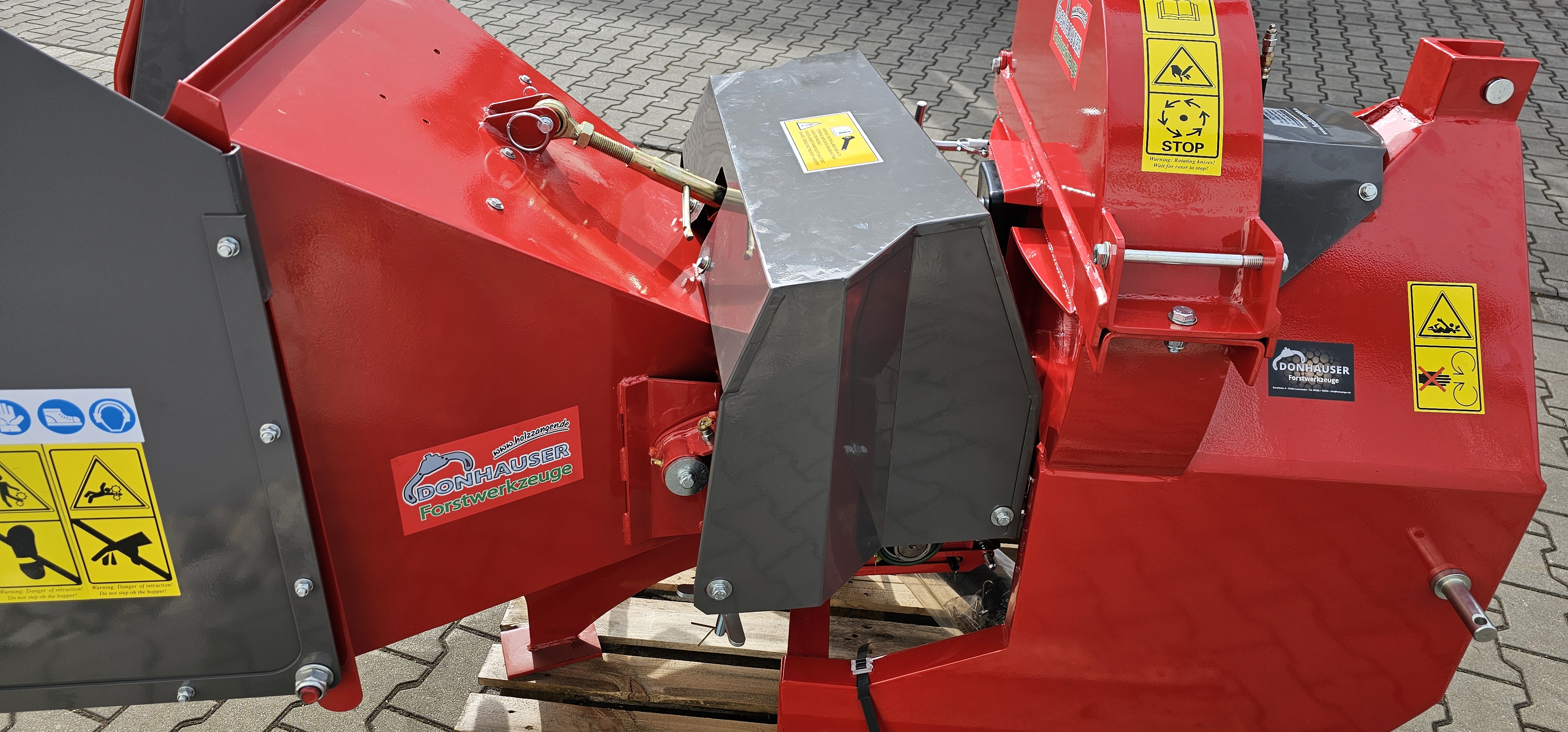 Holzhäcksler mit Zapfwelle BX72RS mit Eigenhydraulik