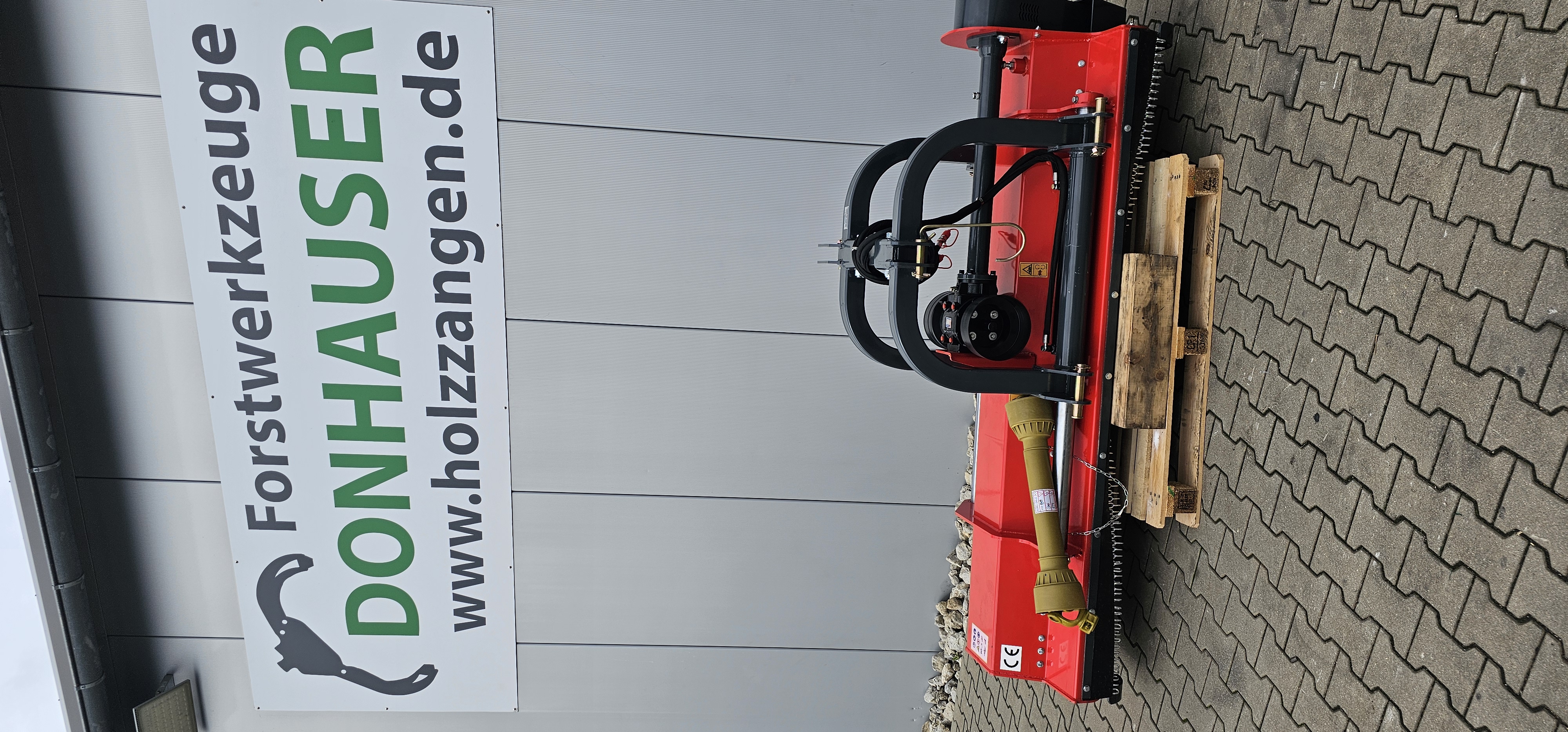 Schlegelmulcher AGN220
