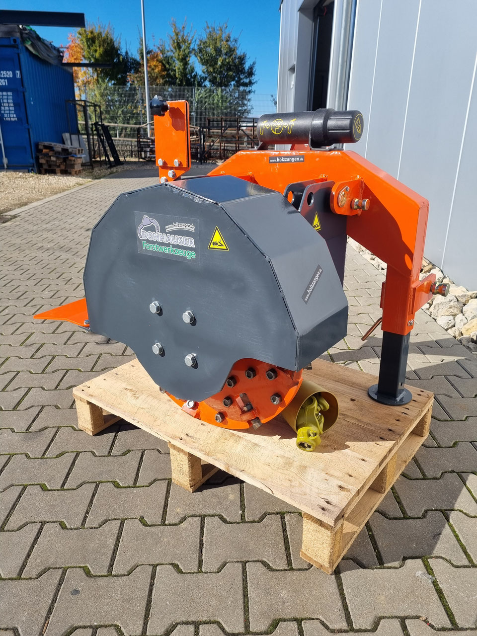 Baumstumpffräse RG24 mit Zapfwellenantrieb