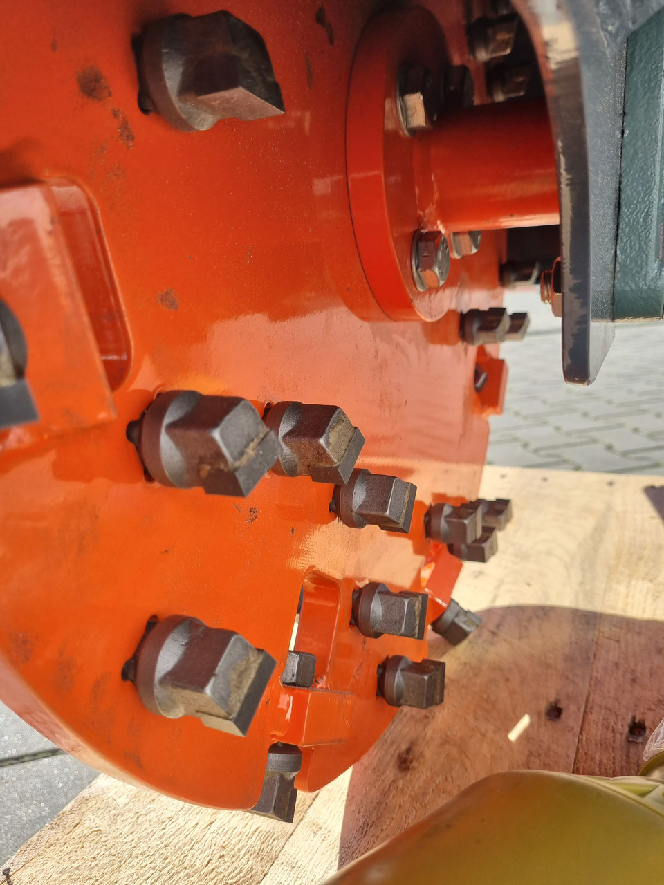 Baumstumpffräse RG24 mit Zapfwellenantrieb